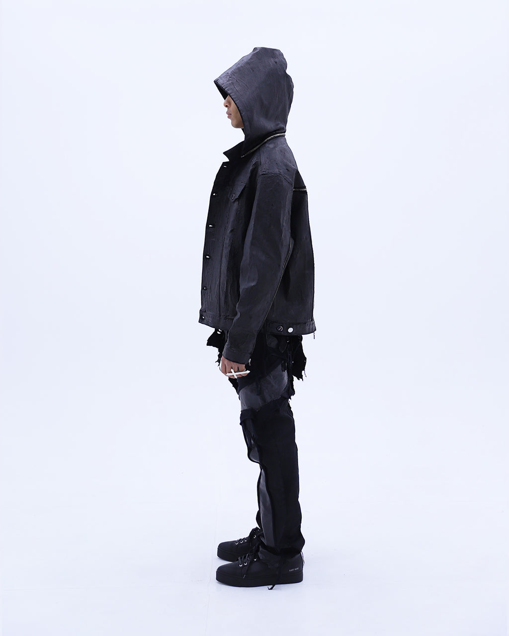 Hard Coating Cross Bomber Jacket / Black