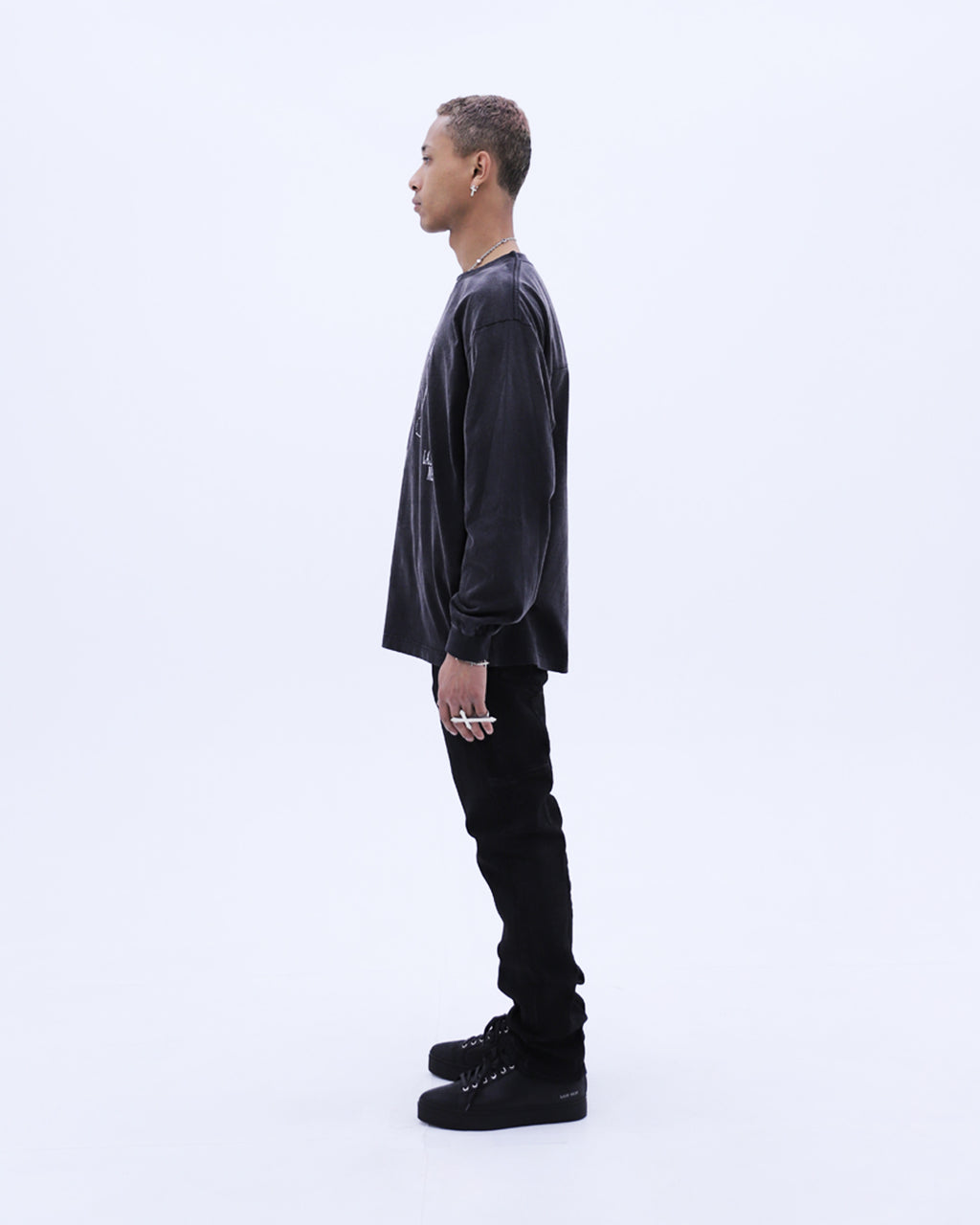 Safety Pin Washed L/S T-Shirt / Wash Black