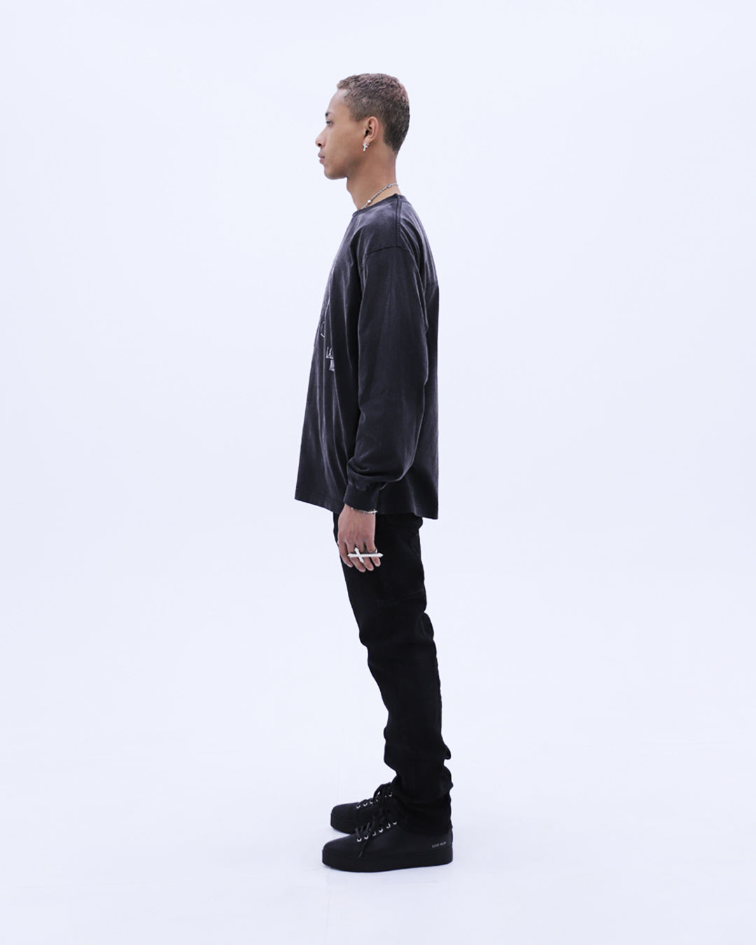 Safety Pin Washed L/S T-Shirt / Wash Black