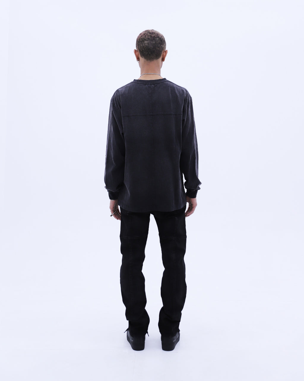 Safety Pin Washed L/S T-Shirt / Wash Black