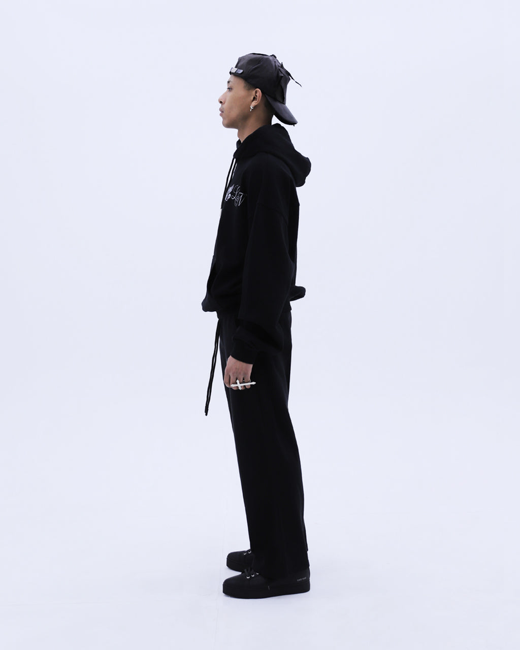 Emblem Logo Sweat Pants / Black