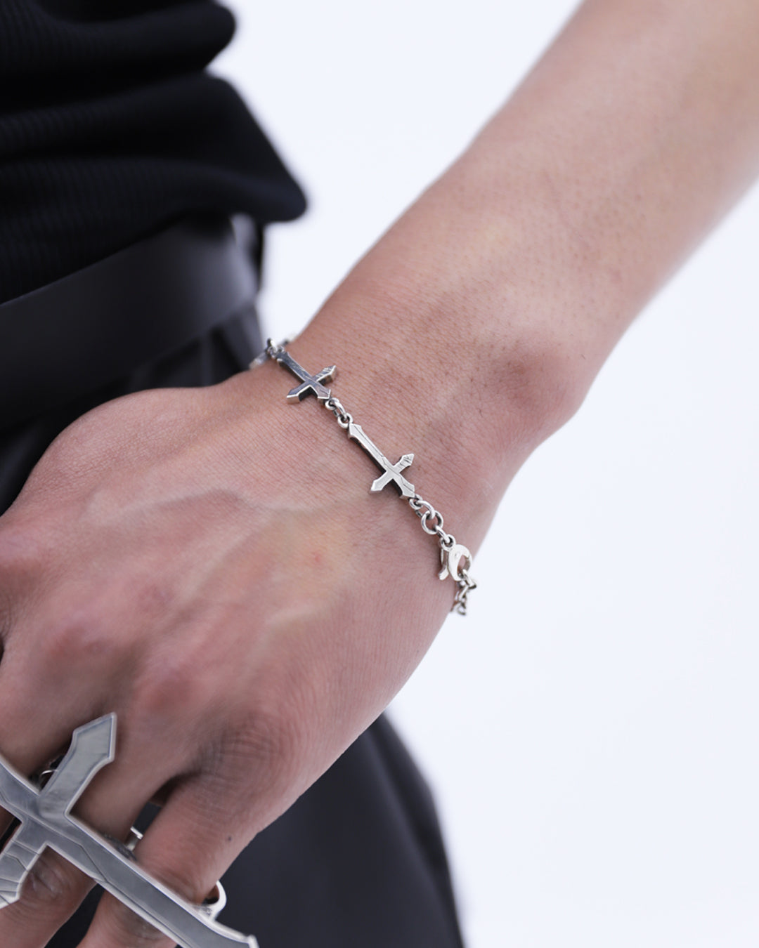 Cracked Cross Silver Bracelet / Silver