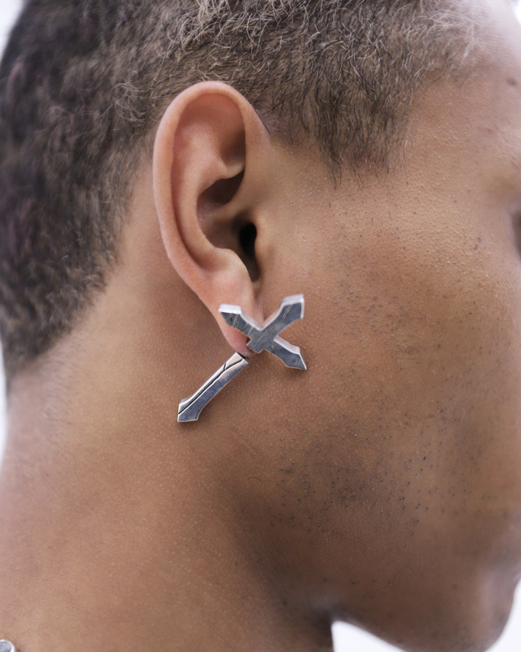 Cracked Cross Silver Large Pierce / Silver