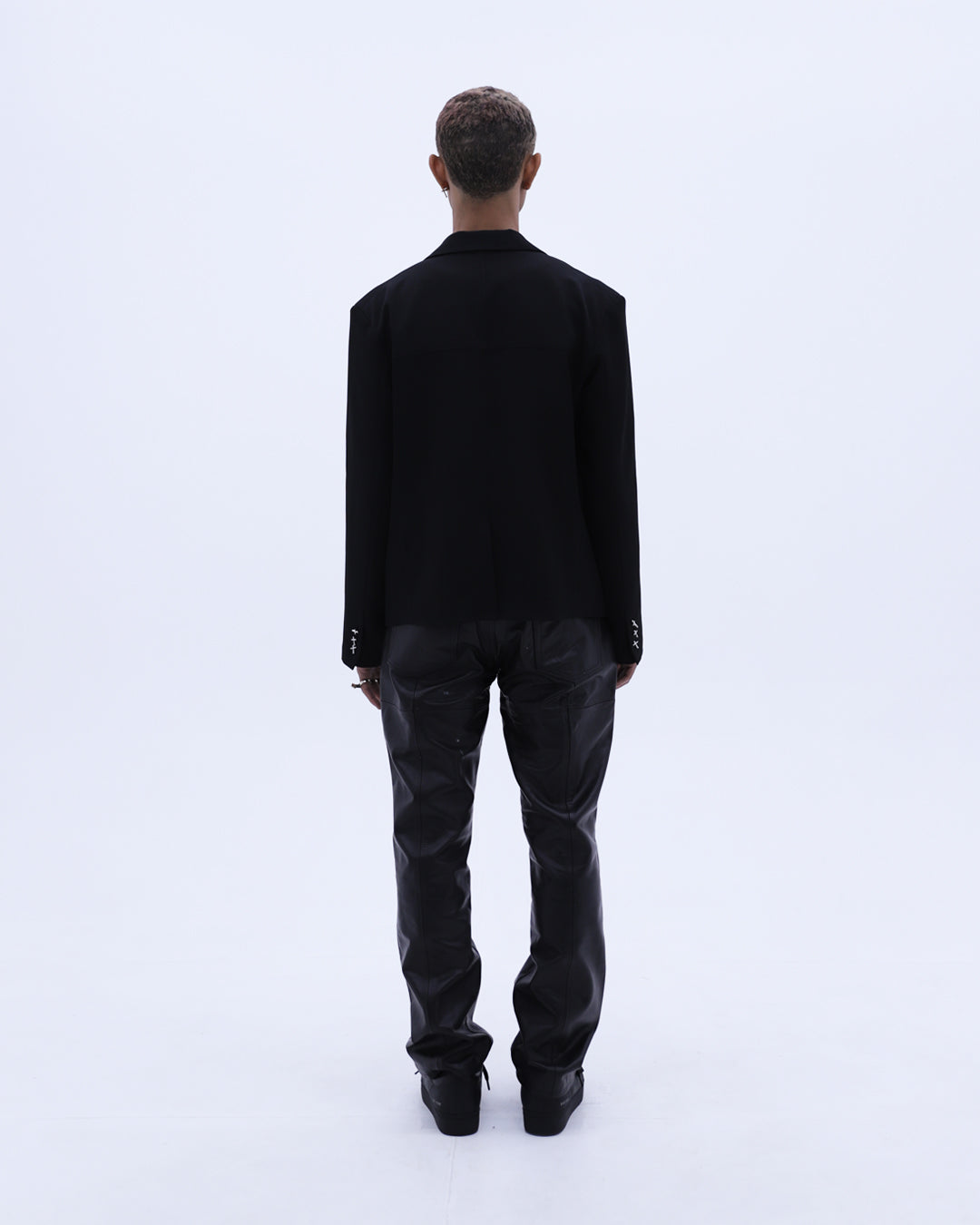 Cross Button Tailored Jacket / Black