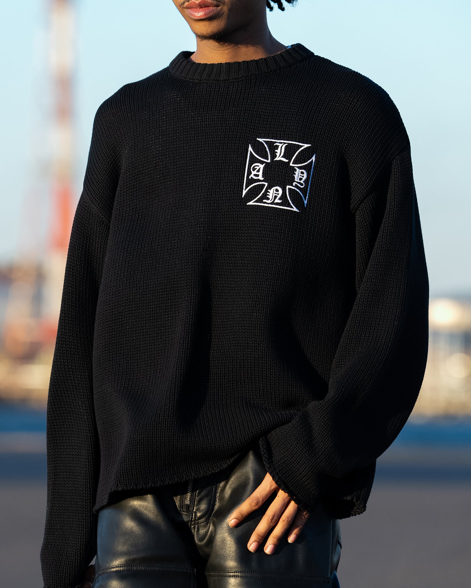 L.N.A.Y Cross Knit / Black