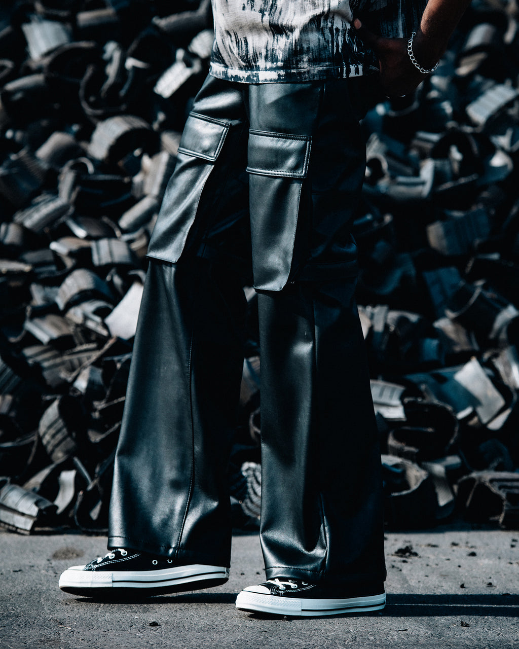 Faux Leather Cargo Pants V2 / Black