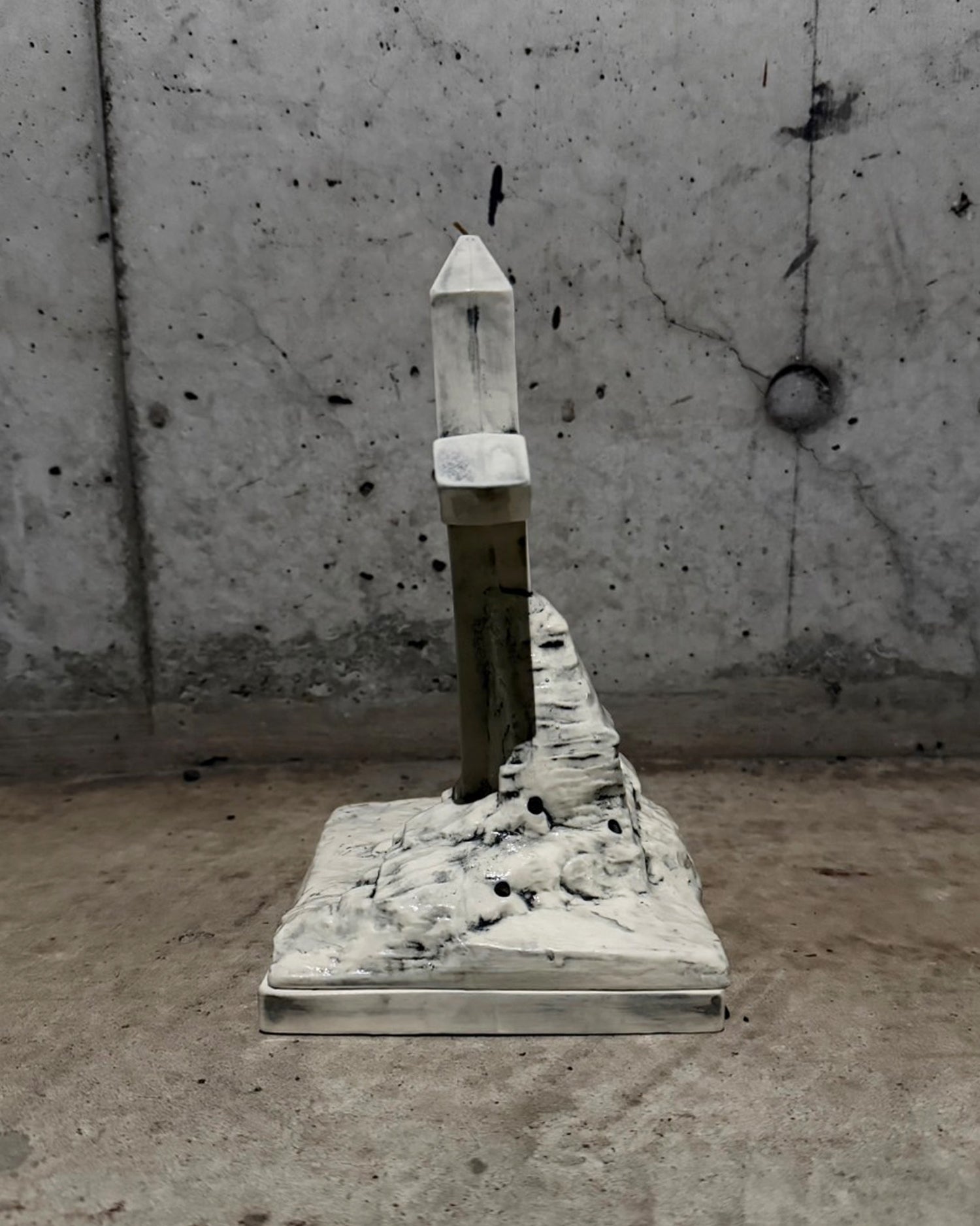 LAST NEST 十字架型お香立て Cross Incense Chamber / White｜LAST NEST Official Online Site