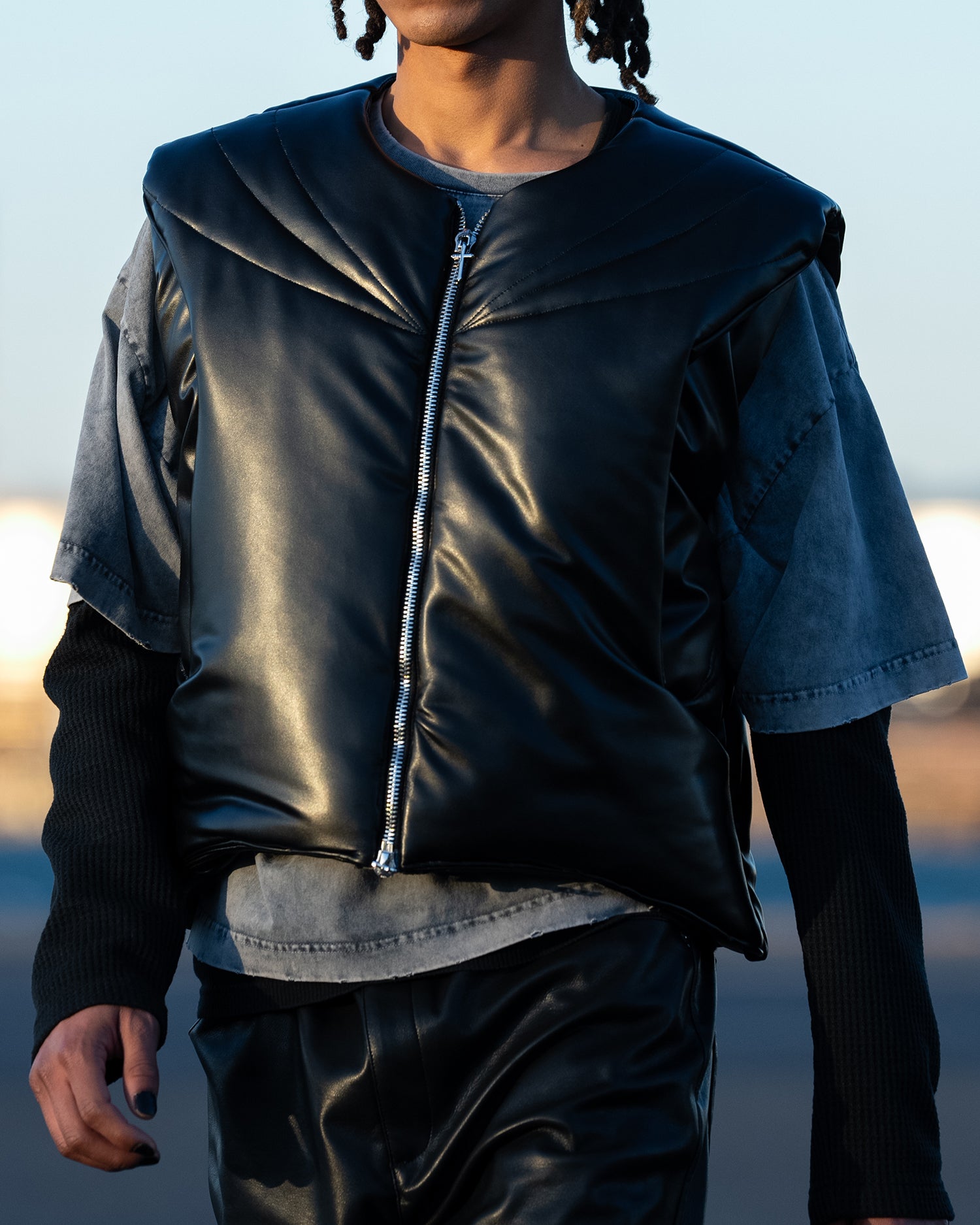 Layered T-shirts / Black｜LAST NEST Official Online Site