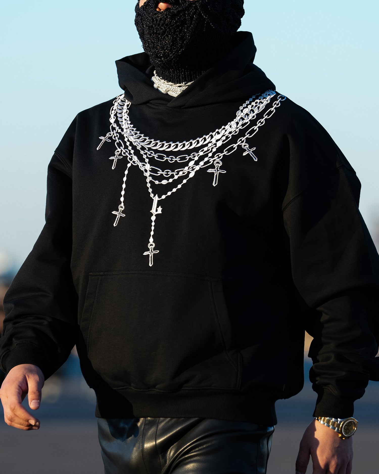 Necklace Hoodie / Black
