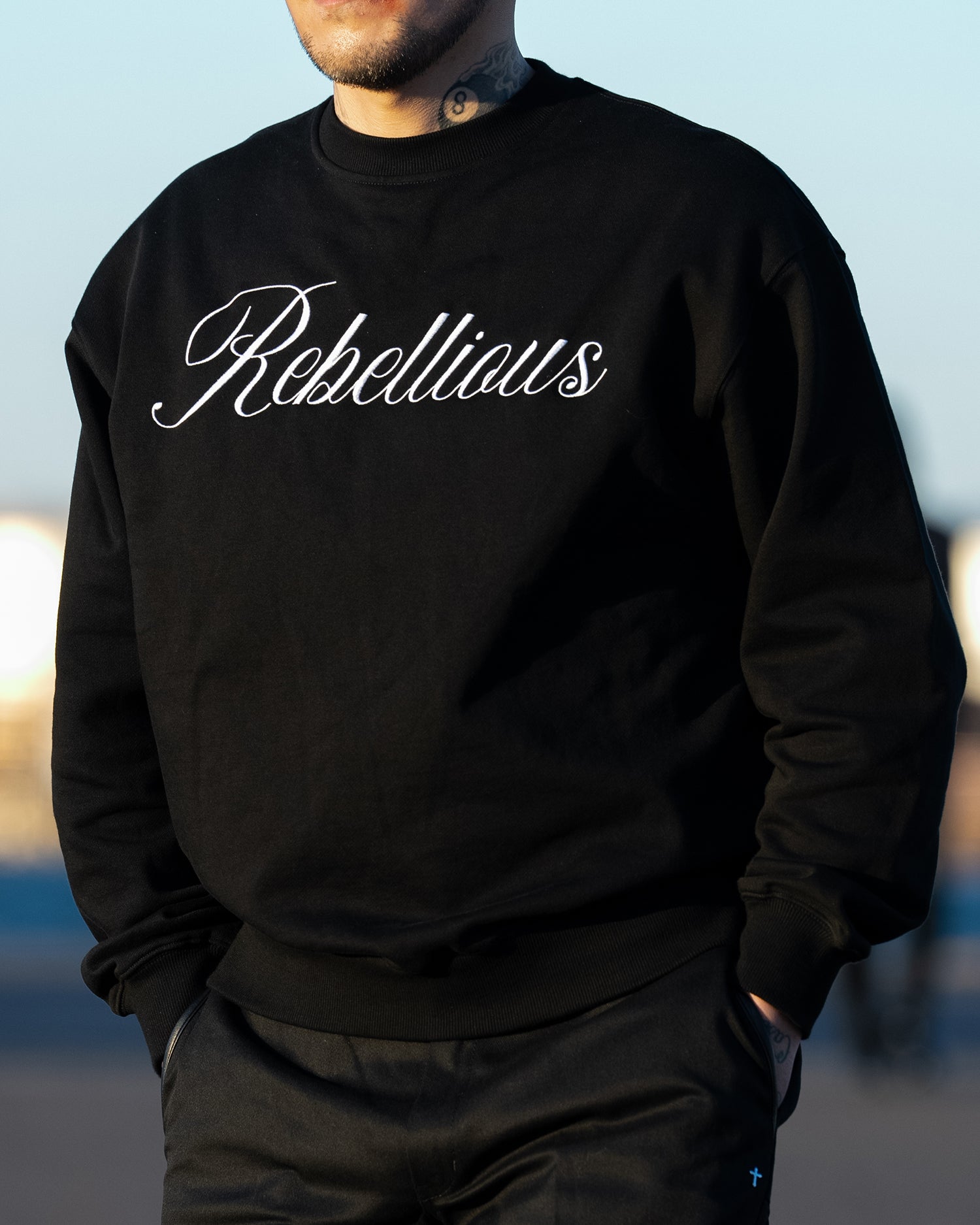 Rebellious Crewneck / Black