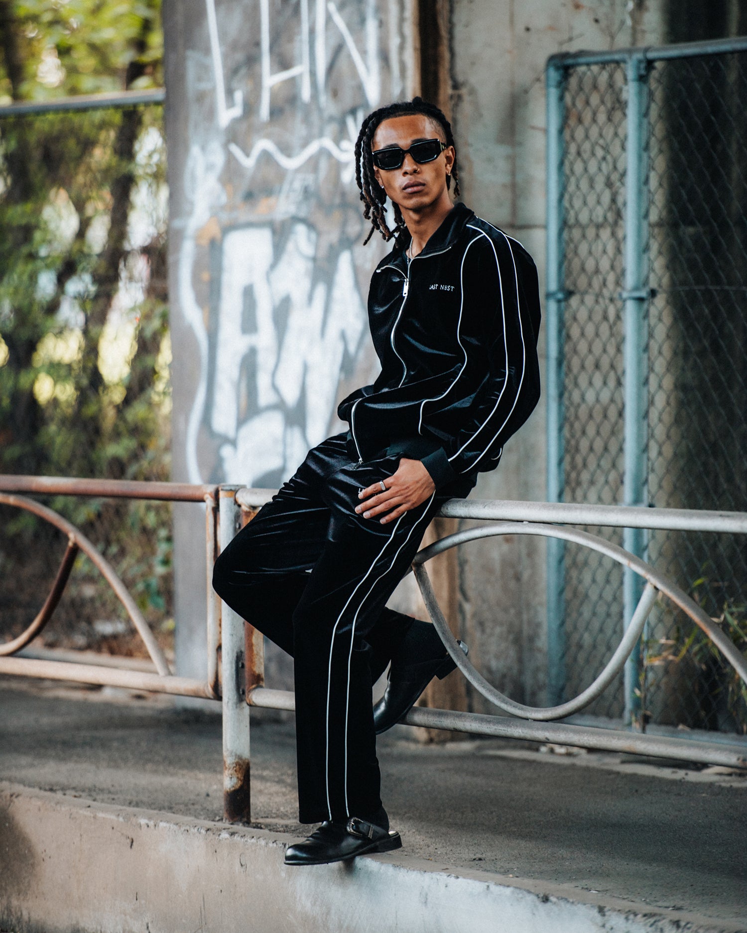 Velour Track Jacket V2 / Black